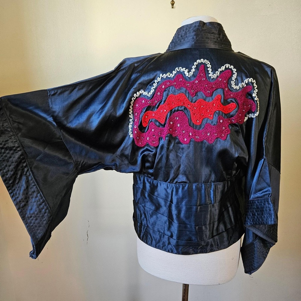 Japanese Style Vintage Satin Chenille Embroidered Kimono Sleeves Costume Top S/M - Picture 6 of 8